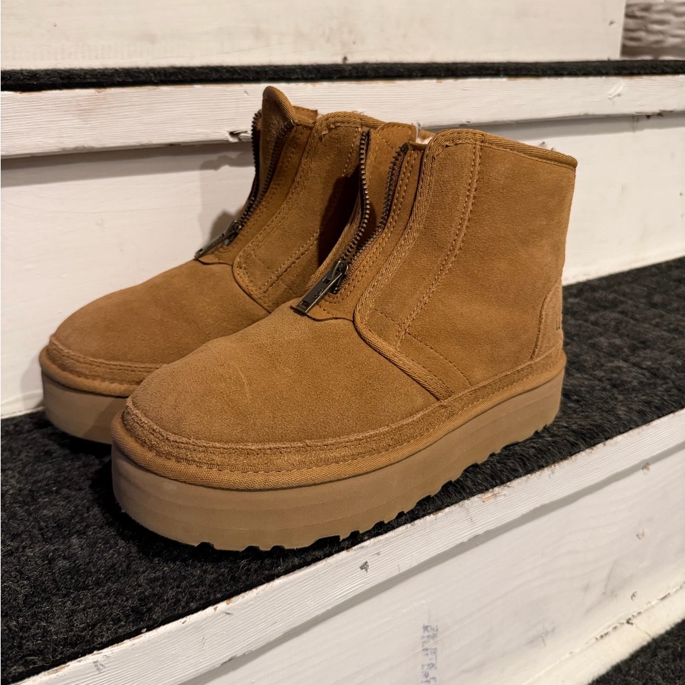 UGG Women’s Neumel Zip Platform Booties